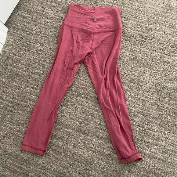 Lululemon align high rise crop 23” in mauve - Picture 2 of 4